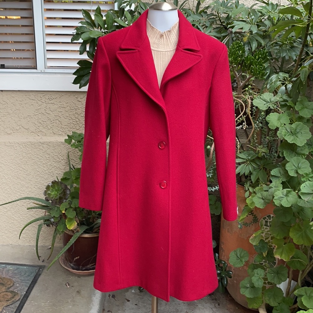 Vintage new burgundy Mario De Pinto wool coat